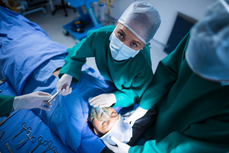 Laparoscopic surgeon in North Delhi.