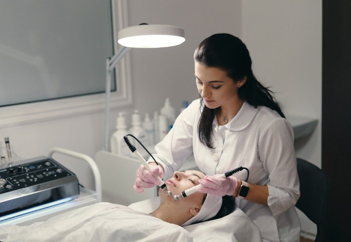 Top Laser Procedures Doctor in Dwarka